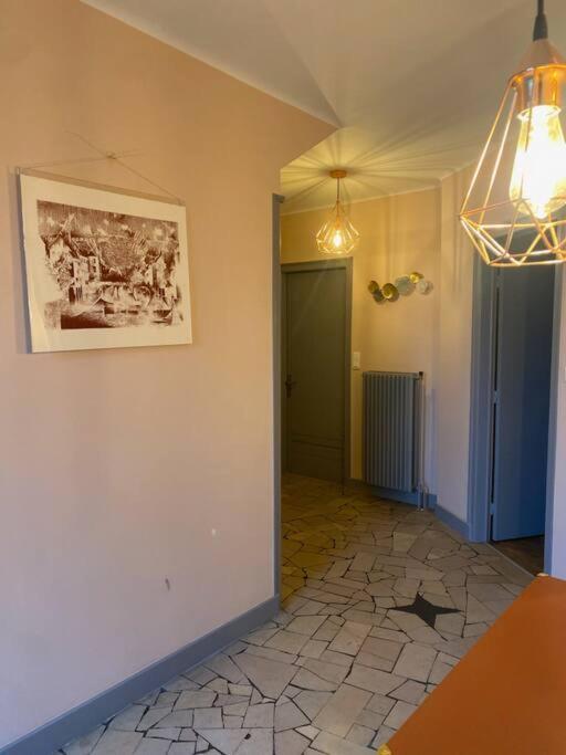 La Plante, Tendance Et Design Ornans Bagian luar foto
